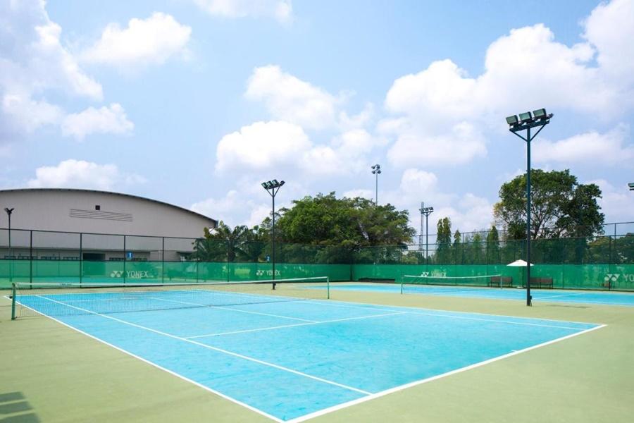 Eastin Thana City Golf Resort Bangkok Samut Prakan Exterior foto